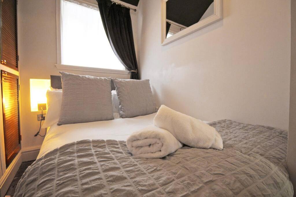 Apartment In The Heart Of Chester, Historical & Stylish Chester