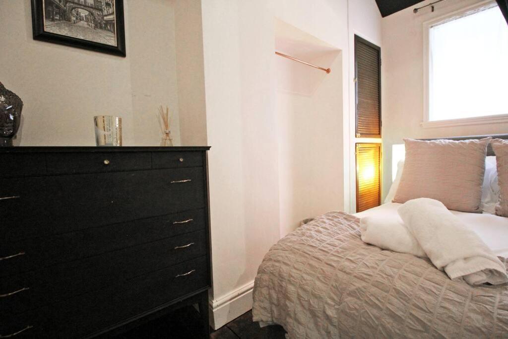 In The Heart Of Chester, Historical & Stylish *