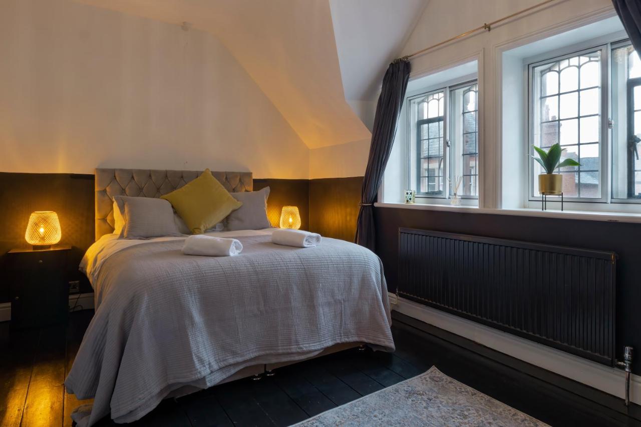 In The Heart Of Chester, Historical & Stylish * Честер